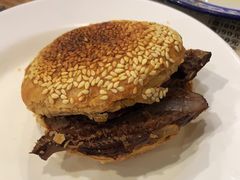 烧饼夹肉-东兴顺爆肚张