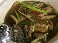 砂锅炆鱼-权哥美食农庄