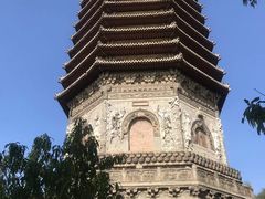 -玲珑塔公园