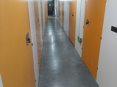-安东易迷你自助仓储寄存仓库(顾戴路店)