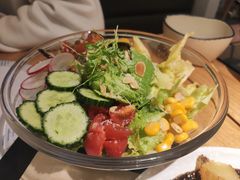 牛油果沙拉-春树下·树屋花房西餐厅(罍街AS1980店)