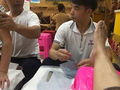 -郑远元专业修脚房(国顺东路店)