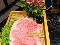 -山川小町·极番烧肉(新地假日广场店)