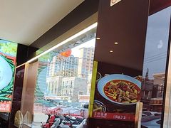 -川流不息·地道川菜·小龙虾(松东路店)