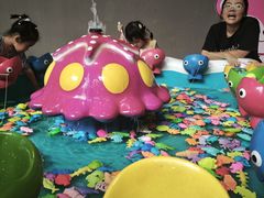 -蒙特利亲子乐园