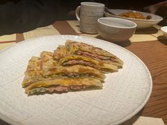 -荣家黄鱼面(前滩太古里店)