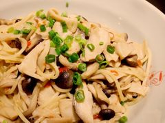 -Lia Cafe Bar Restaurant松山咖啡屋