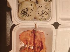 -小杨生煎(金山百联购物中心3楼店)