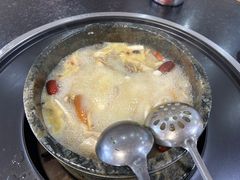 -南渝食府.墨脱石锅松茸鸡