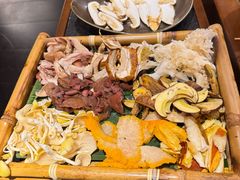 -菌自由丨野生菌火锅特色庭院餐厅(丽江古城店)