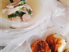 -三两春肚肺汤(崂山路店)