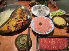 -周小明火锅(黑金冠社区店)