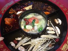 -重庆巴九门老火锅(阳朔店)