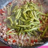 超级简单的干煸四季豆来了，好吃又方便