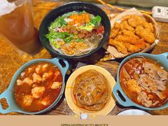 -爆炸头阿姨小四川正宗川味小吃(无任何分店)