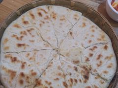 丽江粑粑-阿婆情腊排骨火锅(金虹路店)