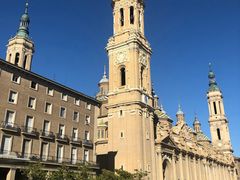 -皮拉尔圣母圣殿主教座堂