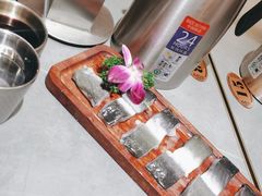 -围炉肉舍丹东海鲜烤肉·烤活鳗(步行街店)