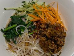 -粉八·云南米线·建水烧烤(常熟路店)