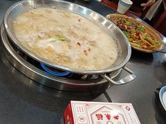 -老来福·非遗酸汤兔(凯旋路店)