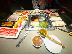 -海底捞火锅鲜切牛肉主题店(长寿路店)