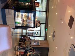 -星巴克臻选(莘庄仲盛店)