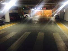 -万象城-停车场