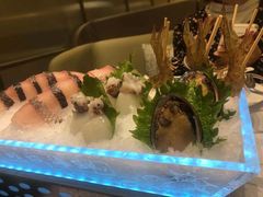 -红鼎豆捞·非遗鲍皇汤火锅(宝丰路店)