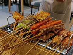 -烤满分·东北烧烤(首经贸店)