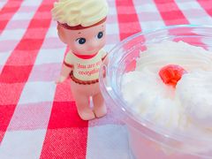 -红宝石·鲜奶小方·海派西点房(南丹店)
