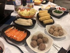 -鲜入围煮花胶鸡海鲜火锅