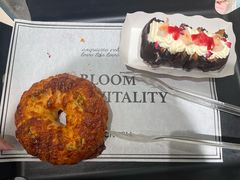 -HOT CRUSH趁热集合·现烤面包(上海环球港店)