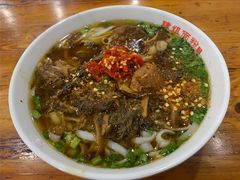 酸辣排骨扁粉-肆姐面粉馆(坡子街店)
