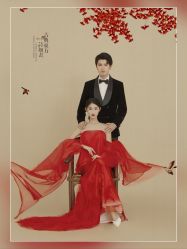 -雪中彩影婚纱摄影·微光艺术中心