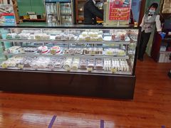 面包甜点陈列柜-新侨三宝乐面包店(崇文门店)