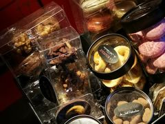 -Salon de The de Joel Robuchon(外滩18号店)