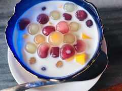 水牛奶芒果水晶缤纷汤圆-黄师奶甜品店