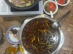 -乡土特色.冷锅鱼.牦牛肉汤锅