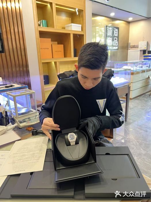 沐渔二手奢侈品黄金手表包包回收·中古店(广州塔店)图片