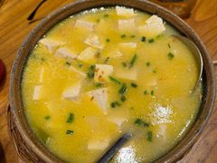 -泉畔人家·老济南经典鲁菜(大明湖店)