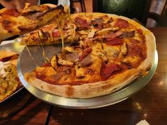 全肉披萨-Hooley's活利仕西餐厅(珠江新城店)