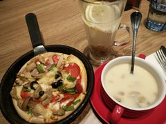 -必胜客(新中纬店)