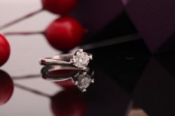 10-威德钻石-克拉钻大本营(南京东路店)