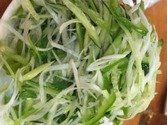 老虎菜-东北农家饺子村(昌平路店)