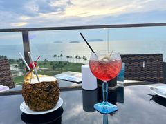 -Horizons Sky Bar & Cigar Lounge(太平洋丝绸酒店店)