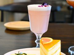 -Chom Cafe and Restaurant