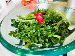 生拌茼蒿-雅和生态渔庄·宜城锅巴饭(龙灵山公园店)