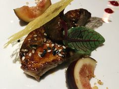 香煎鸭肝配核桃碎热情果及树莓汁-AZUL by FUEL蓝色·法式酒馆(琶醍店)