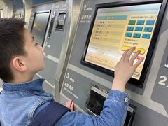 -陆家浜路(地铁站)