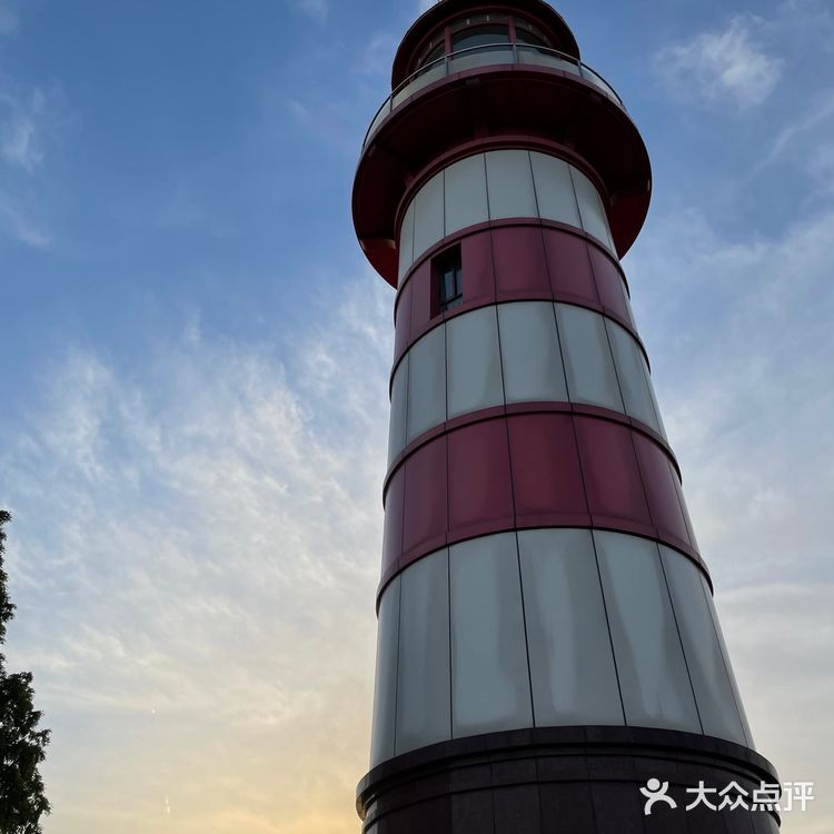 南京网红地标｜鱼嘴湿地公园、灯塔夕阳